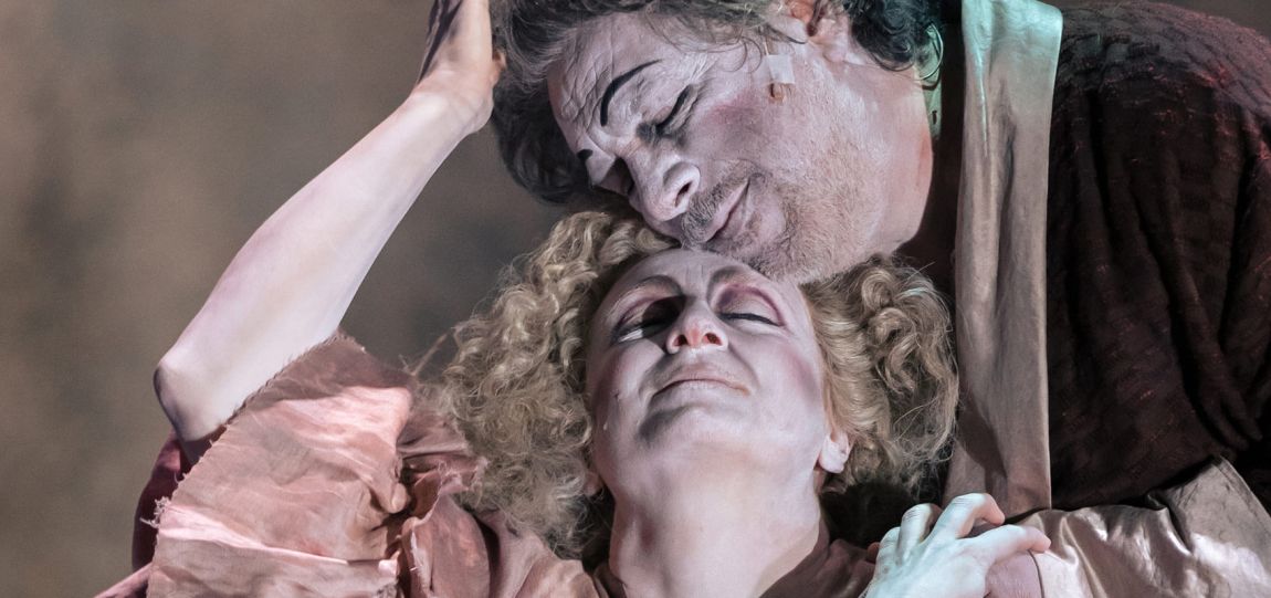 Eugène Ionesco demolisce le convenzioni sociali LE SEDIE al teatro Carcano di Milano