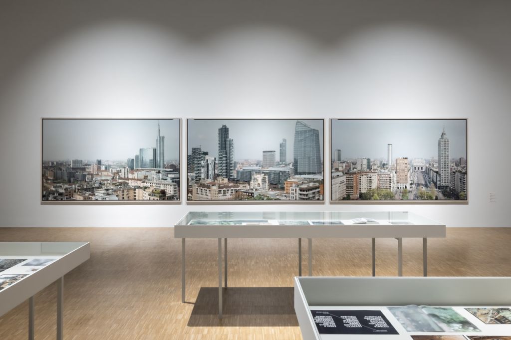 Vincenzo Castella: Architetture Oblique a Triennale Milano