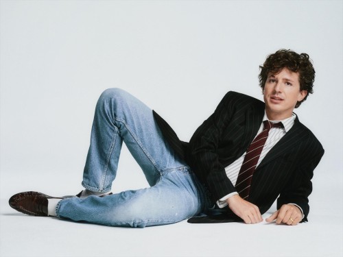 Charlie Puth annuncia il nuovo album “Whatever...