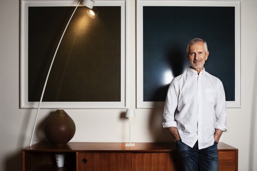 Carofiglio porta — Elogio dell'ignoranza e dell'errore — al Teatro Manzoni